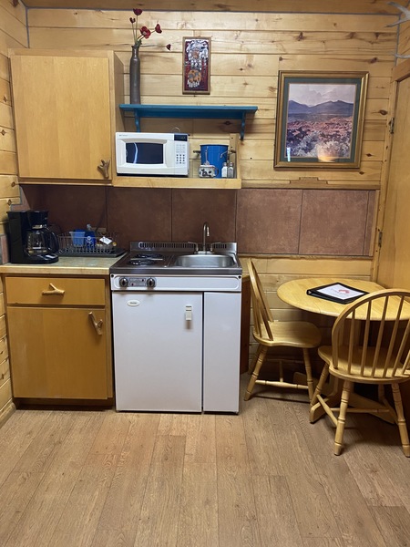 One Bedroom Cabin Photo 2